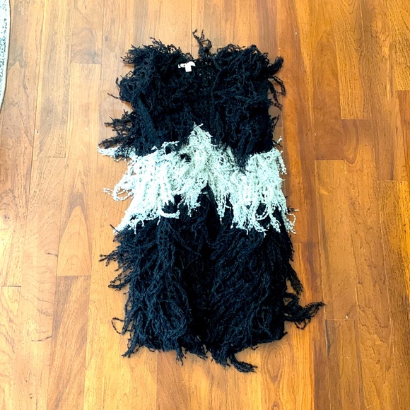 Ella Miss fringe sweater vest - Picture 2 of 4
